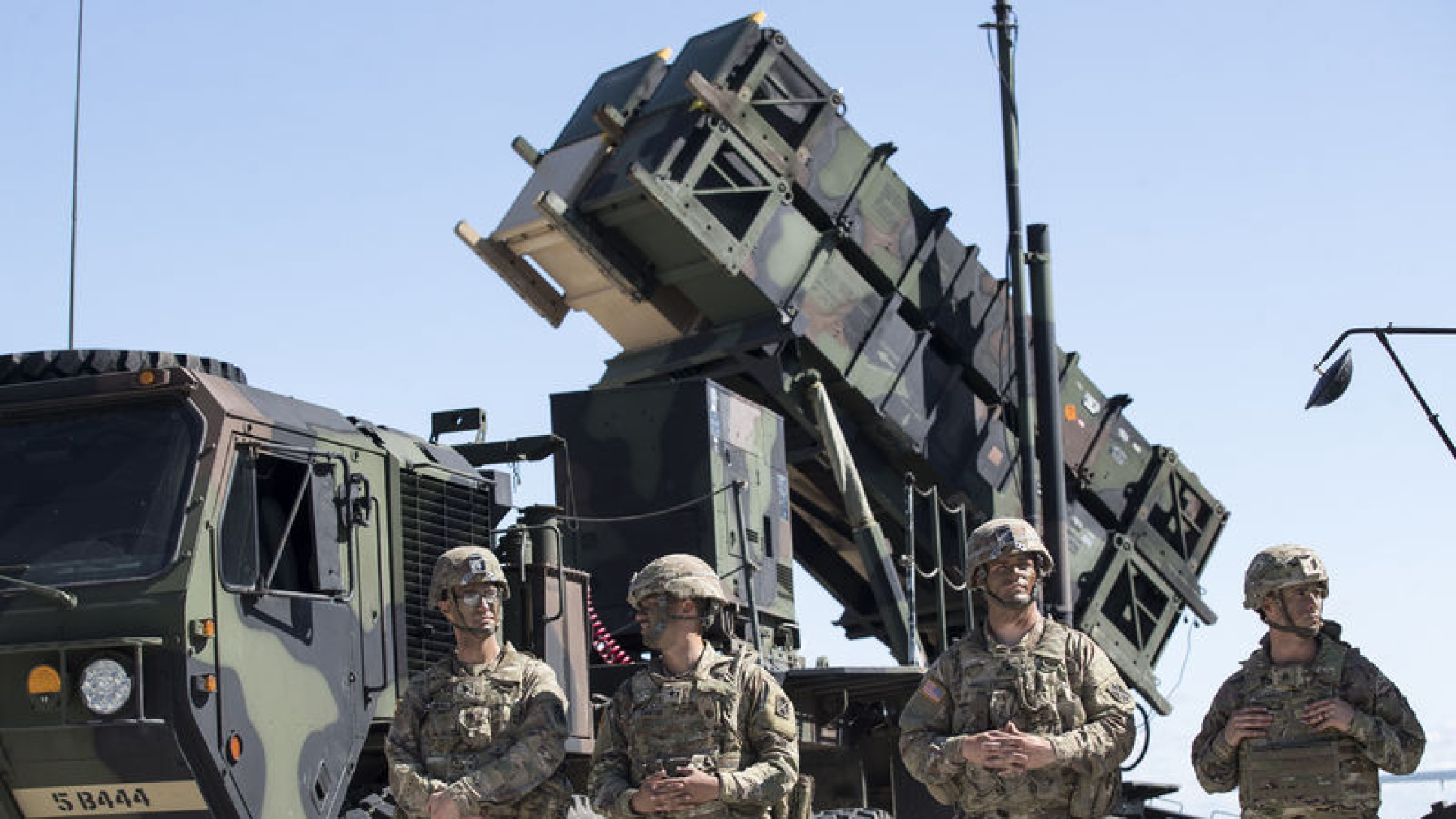 WSJ: Pentagon, Orta Doğu'ya 10 Bin Ek Asker Göndermeyi Değerlendiriyor