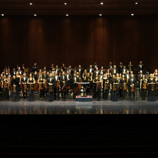 İstanbul Filarmoni Orkestrası'ndan mum ışığında senfonik gece