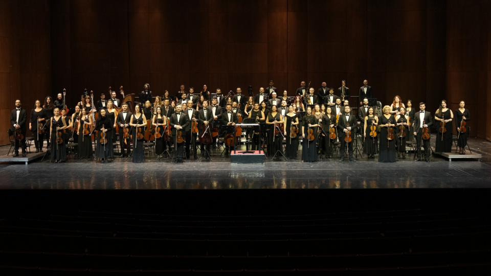 İstanbul Filarmoni Orkestrası'ndan mum ışığında senfonik gece