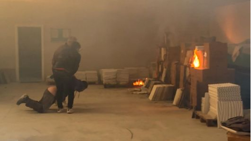 Maaşını alamadı iş yerini ateşe verdi