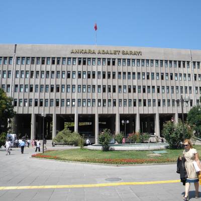 Araçların şase numaralarıyla oynadılar