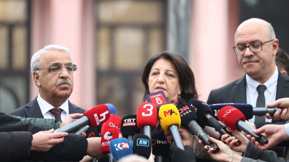 DEM Parti heyeti İmralı'ya gitti