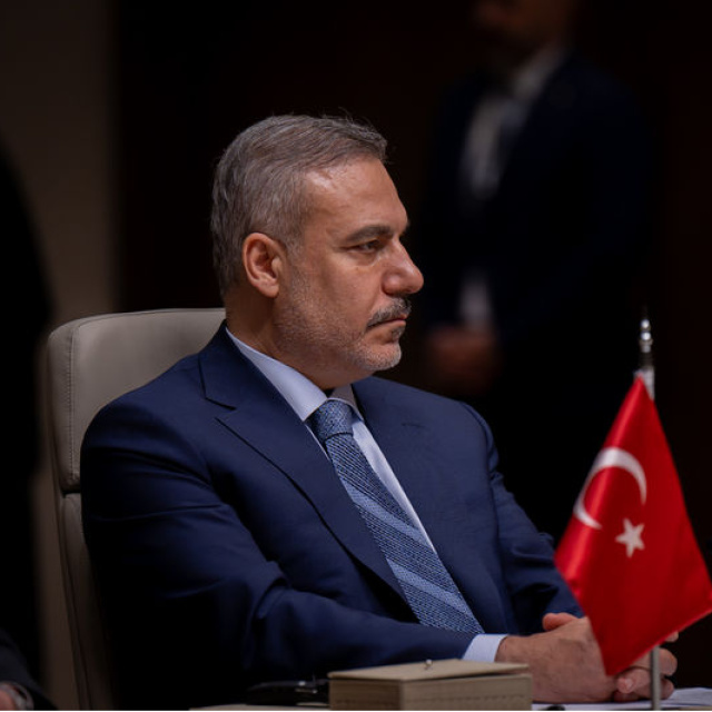 Bakan Fidan'dan diplomasi trafiği