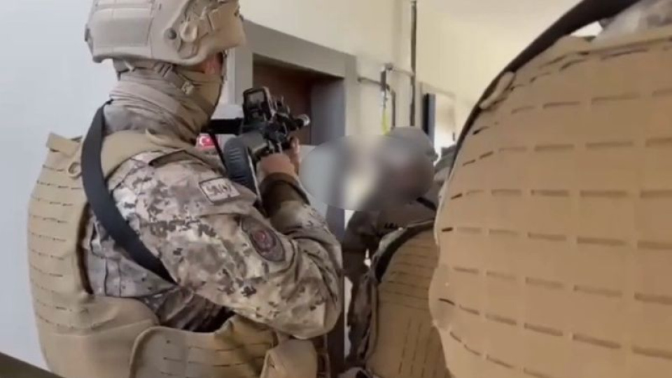 Yolunu kesip 3 milyon TL istediler