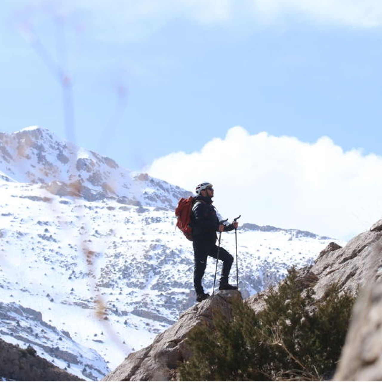 Dağların zirvelerine yaklaşık 150 tırmanış