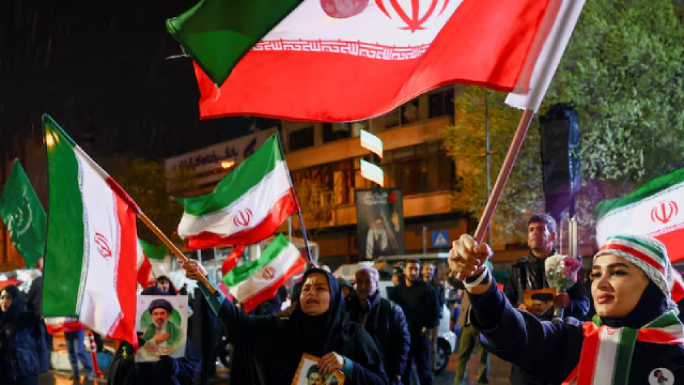 Bir lider öldü, sistem yeniden kuruldu