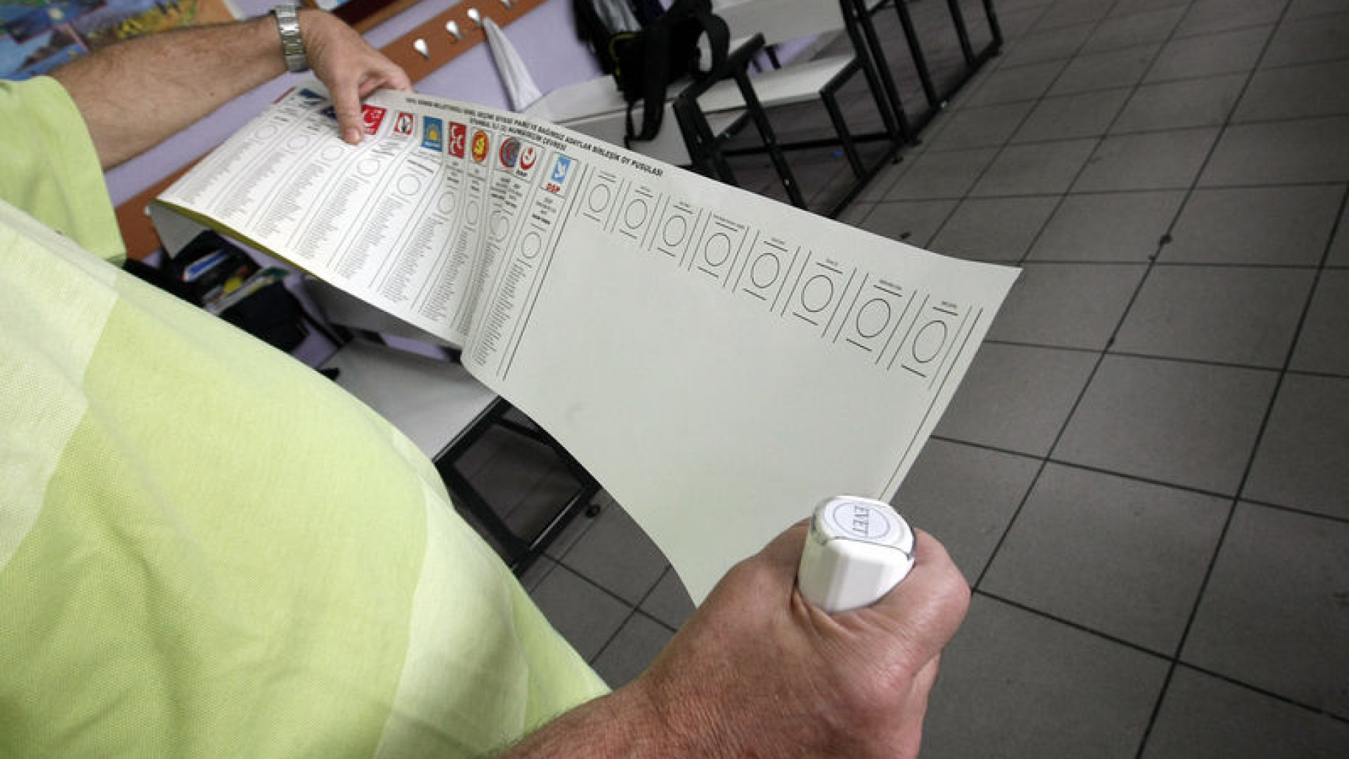 YSK, 5 Beldedeki Seçime Katılacak 41 Siyasi Partiyi Açıkladı