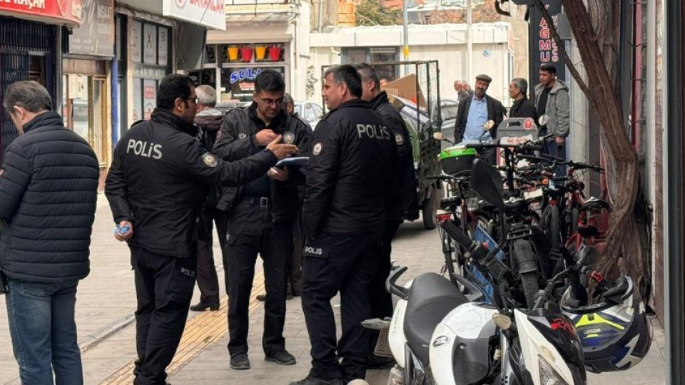 Zabıta memuru pansiyonda ölü bulundu