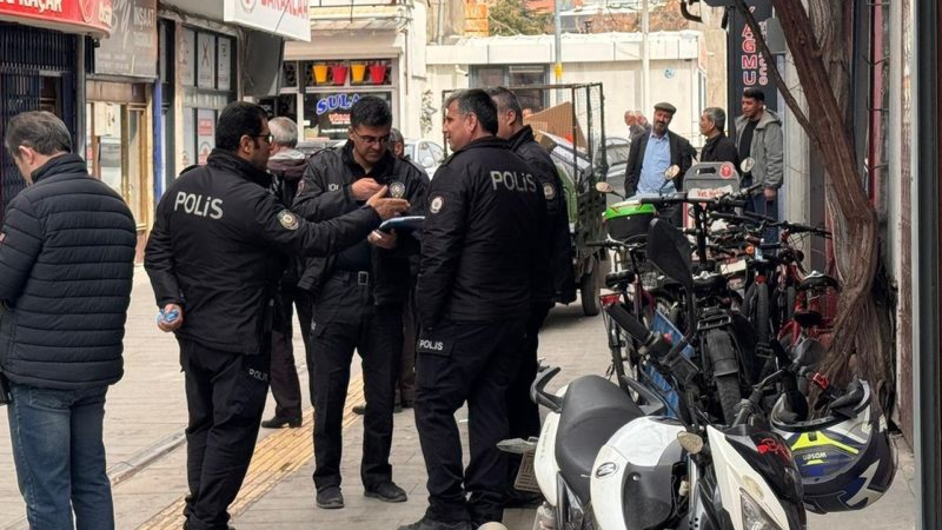 Ereğli'de Emekli Zabıta Memuru Pansiyon Odasında Ölü Bulundu