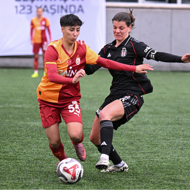 8 gollü müthiş derbi!