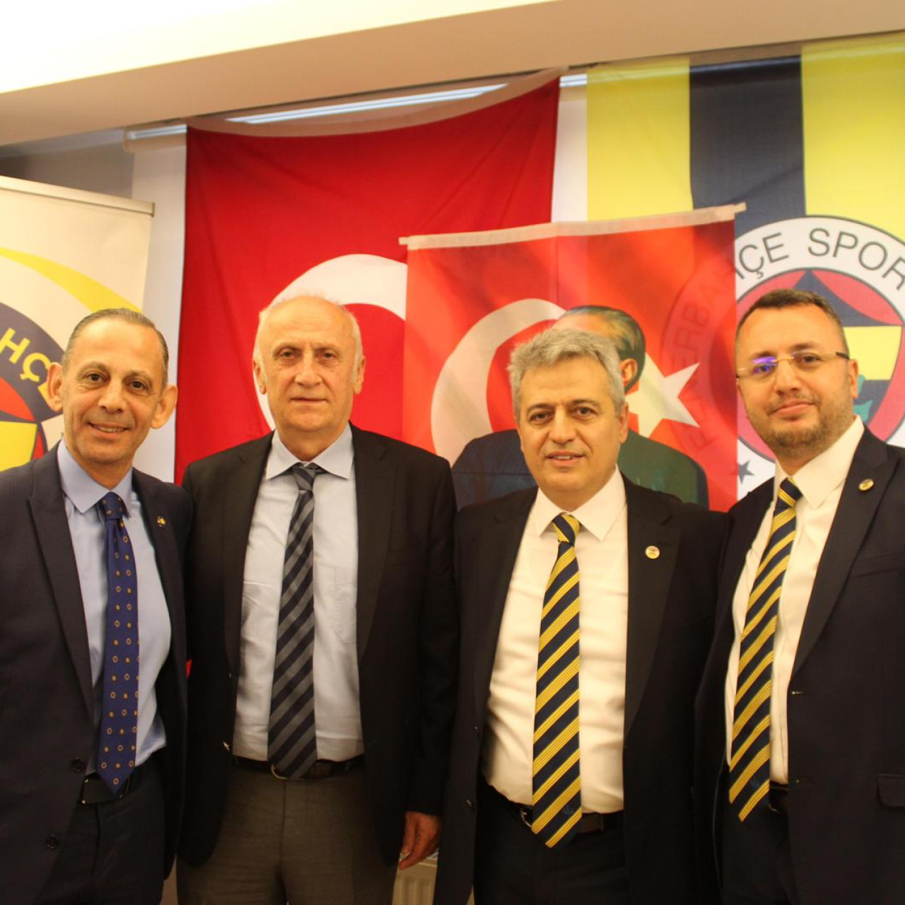 Fenerbahçe Gönüllüleri Derneği’nde yeni dönem!