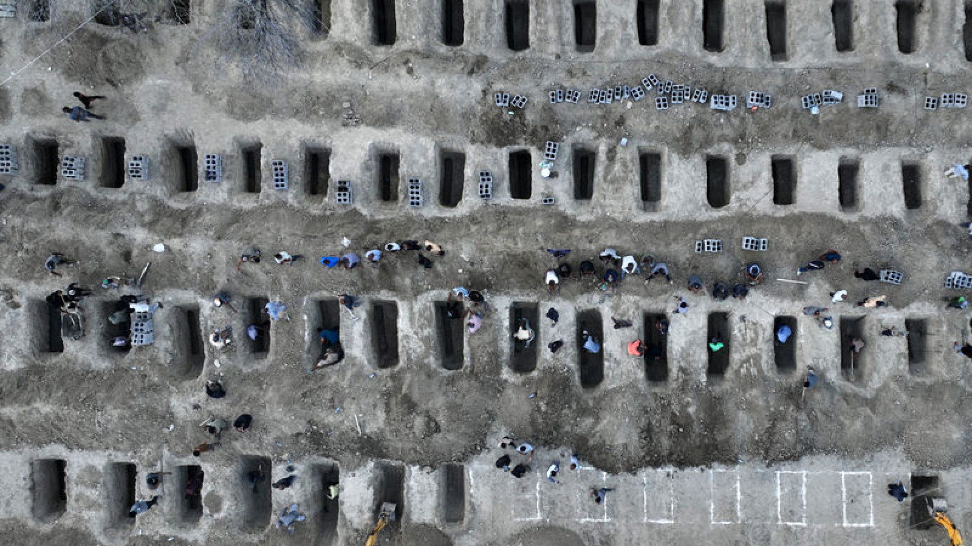 İran: 230 çocuk hayatını kaybetti | Dış Haberler