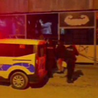 Depremde yıkılan evde cinayet