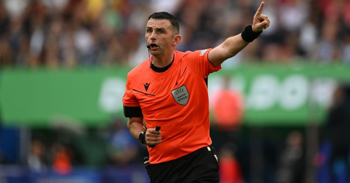 Kosova-Türkiye maçı Michael Oliver yönetiyor