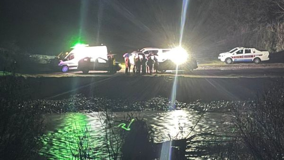 Balık tutarken suya düşüp, boğuldu