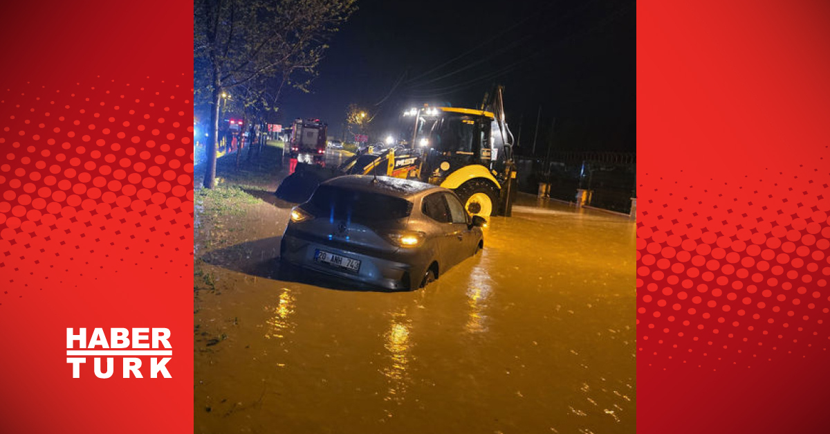 Manisa Turgutlu'da Sağanak ve Mahsur Araçlar