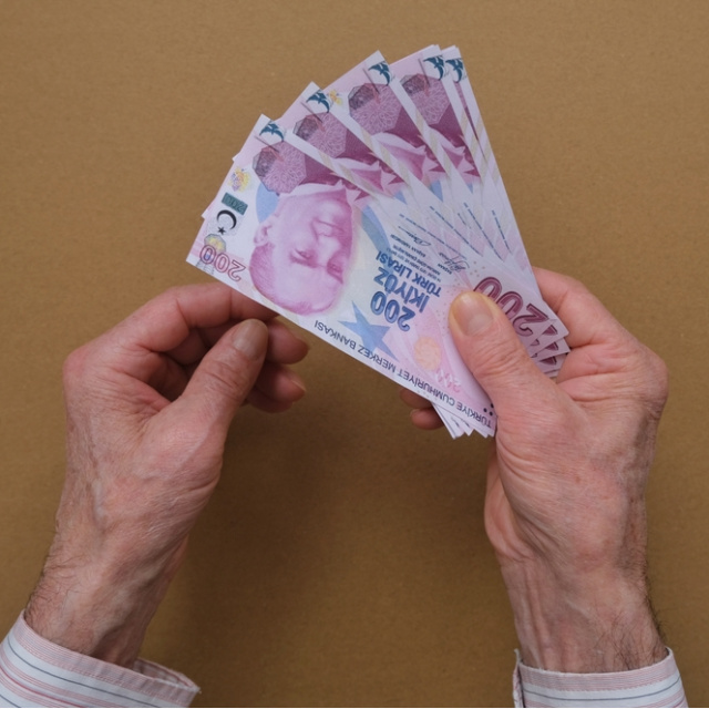 100 bin TL'lik kredi için güncel faiz oranları