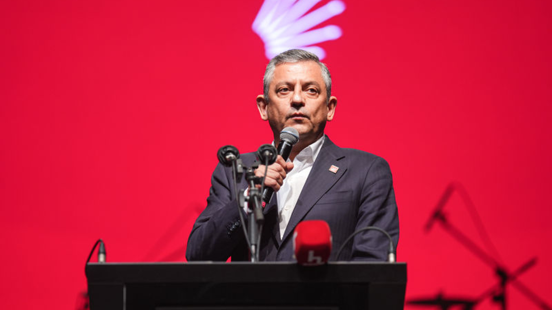 Özgür Özel’e “Cumhurbaşkanına hakaret” suçundan soruşturma | Son dakika haberleri