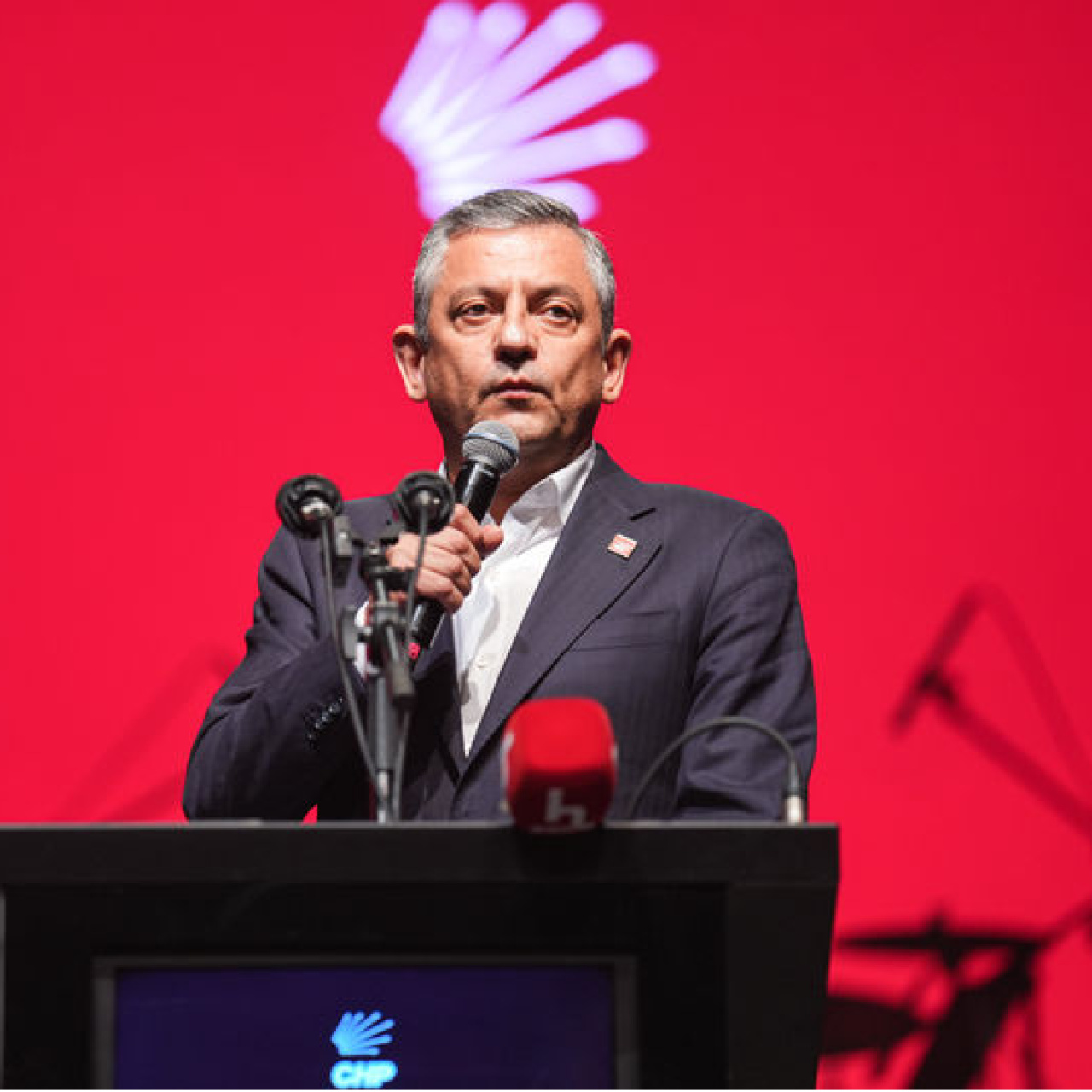 Özel’e “Cumhurbaşkanına hakaret” soruşturması