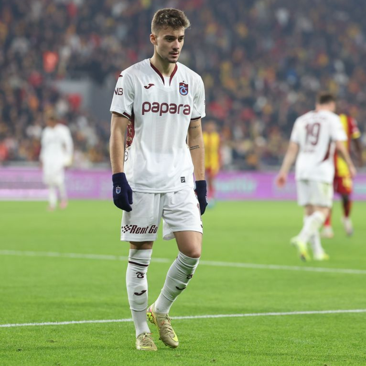 Trabzonspor'da Ernest Muçi endişesi!