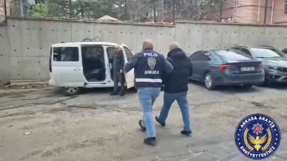 1.3 milyarlık dolandırıcılık!