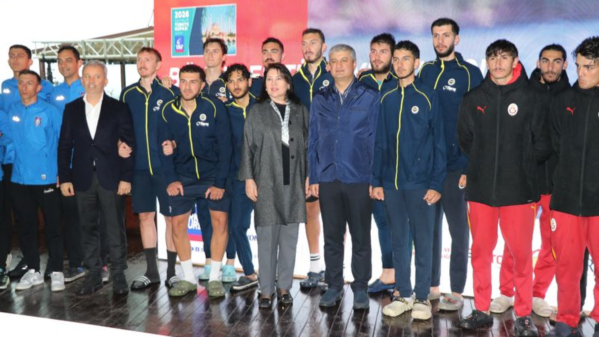 Fenerbahçe, Türkiye Kupası Kürek Yarışları'nda Hem Erkekler Hem Kadınlarda Şampiyon