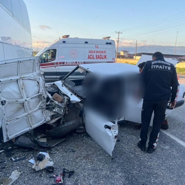 Otobüs ve otomobil çarpıştı: 1 ölü