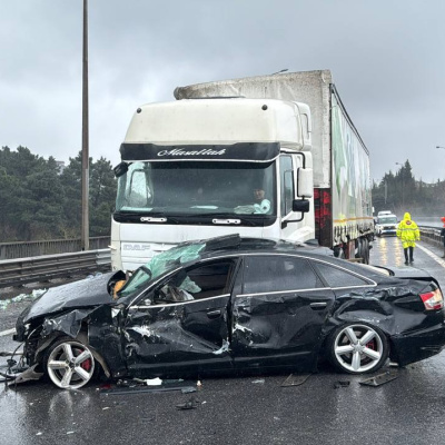 Zincirleme kaza İstanbul istikameti kapandı!