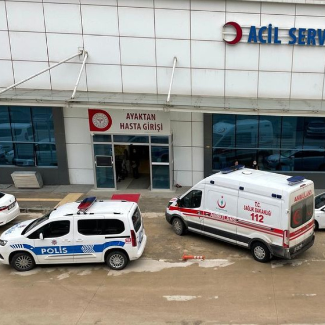 Üçüncü katın balkonundan düştü, öldü