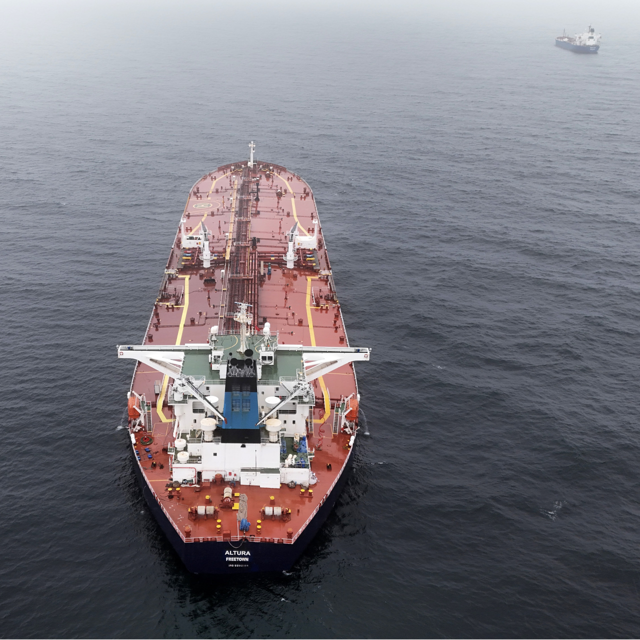 Karadeniz'de vurulan gemi görüntülendi | Flaş Gelişme