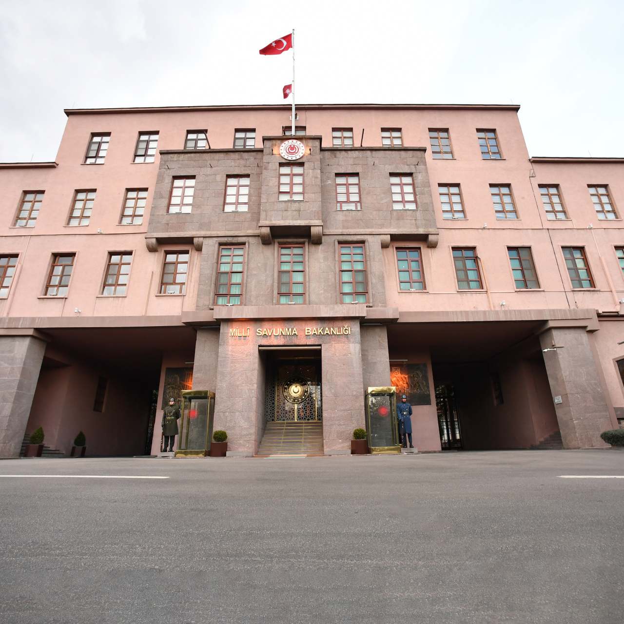 İran'dan atılan 4.füze havada önlendi!