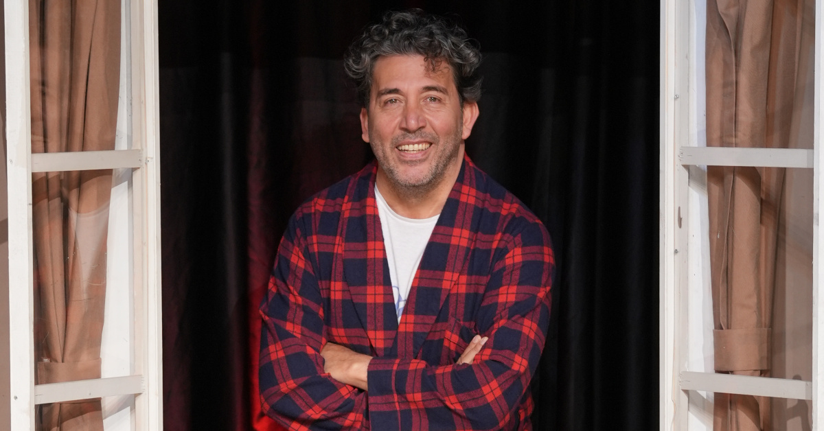 Oyunculukta eksilmez bir sanat - Emre Kınay