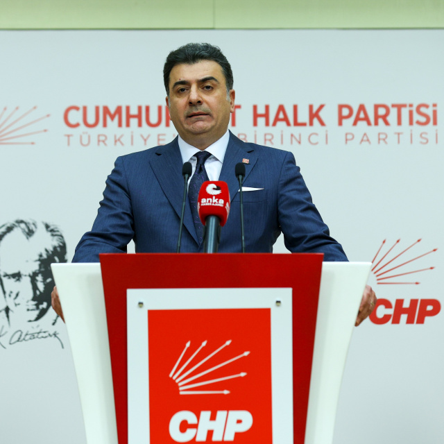 CHP: Özkan Yalım’ın üyeliğini askıya aldık