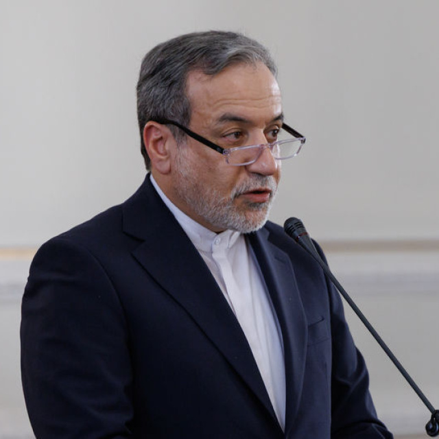 İran: Suudi Arabistan'a saygı duyuyoruz