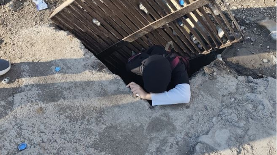 Mazgal kaydı 1 metrelik çukura düştü