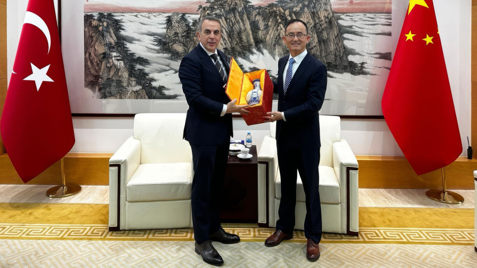 DEİK'ten Çin Büyükelçiliği'ne ziyaret