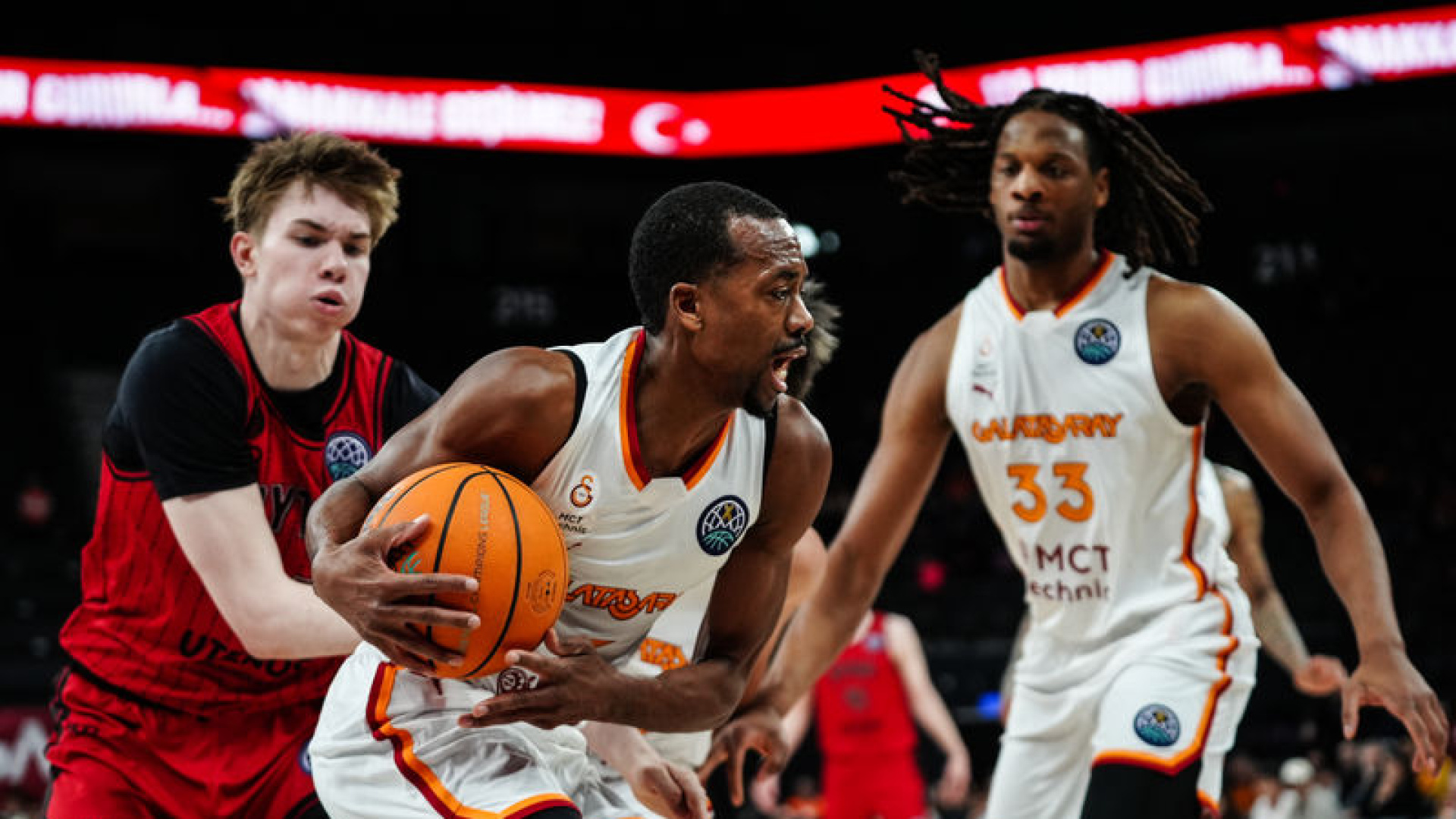 Galatasaray MCT Technic, Şampiyonlar Ligi Çeyrek Finalinde Tenerife'ye Konuk Oluyor
