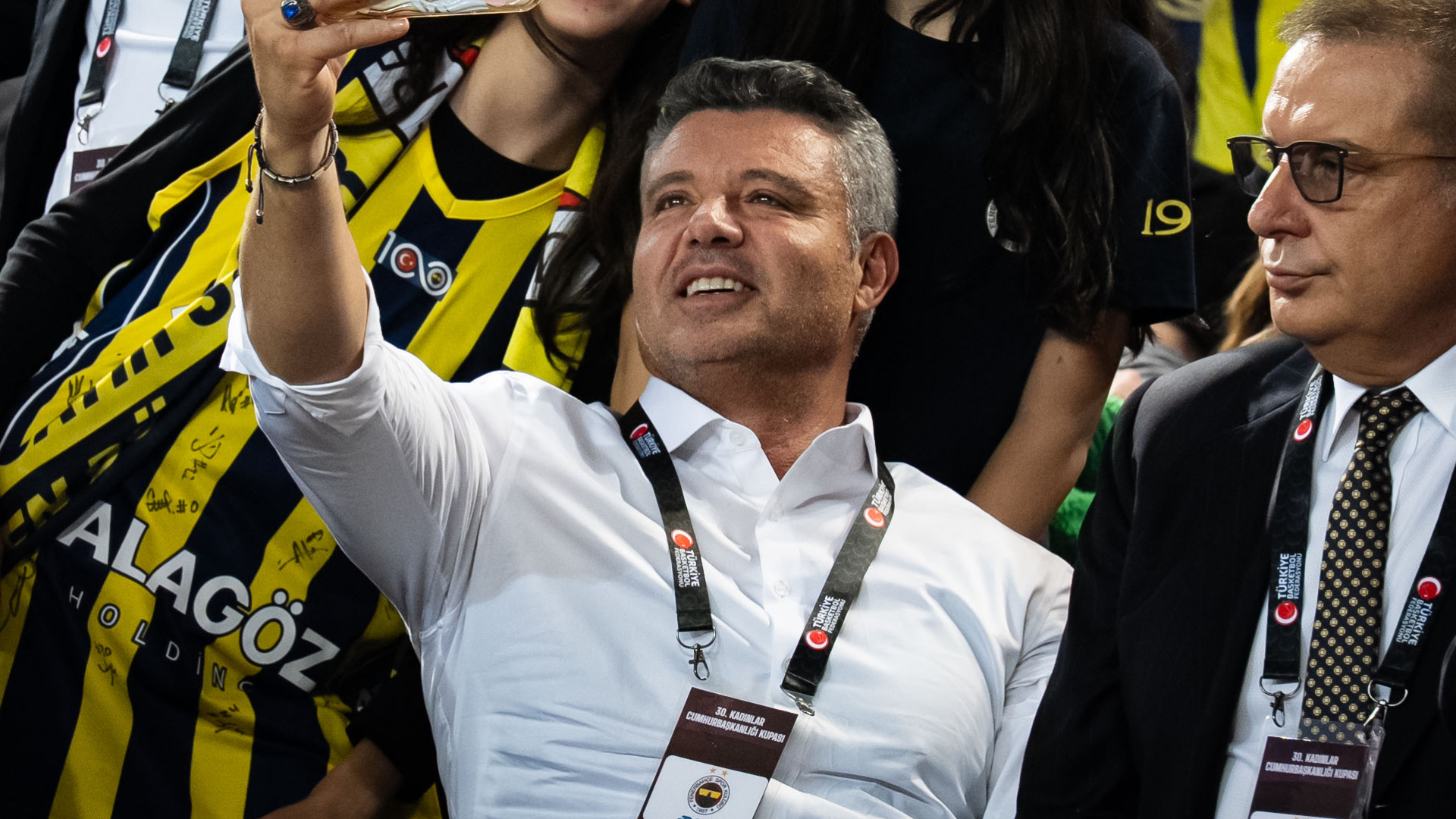 Fenerbahçe Başkanı Sadettin Saran Trafik Kazası Geçirdi, Durumu İyi