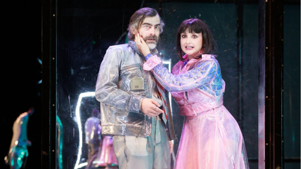 'Çirkin'e iki ödül