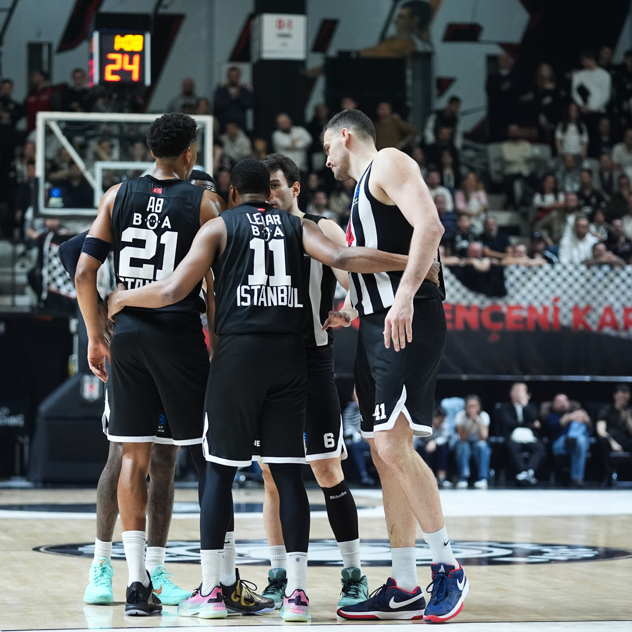 Beşiktaş, EuroCup yarı finalinde avantajı kaptı!