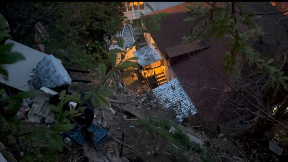 Sarıyer'de toprak kayması! 6 bina boşaltıldı