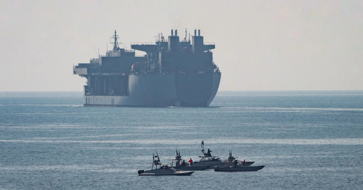 BAE'nin Hürmüz Boğazı Açımına İran'a Karşı Operasyon Hazırlıyor