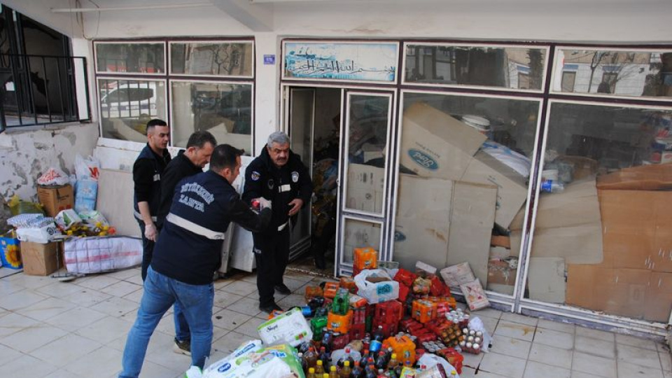 Şanlıurfa'da tarihi geçmiş gıdalar ele geçirildi