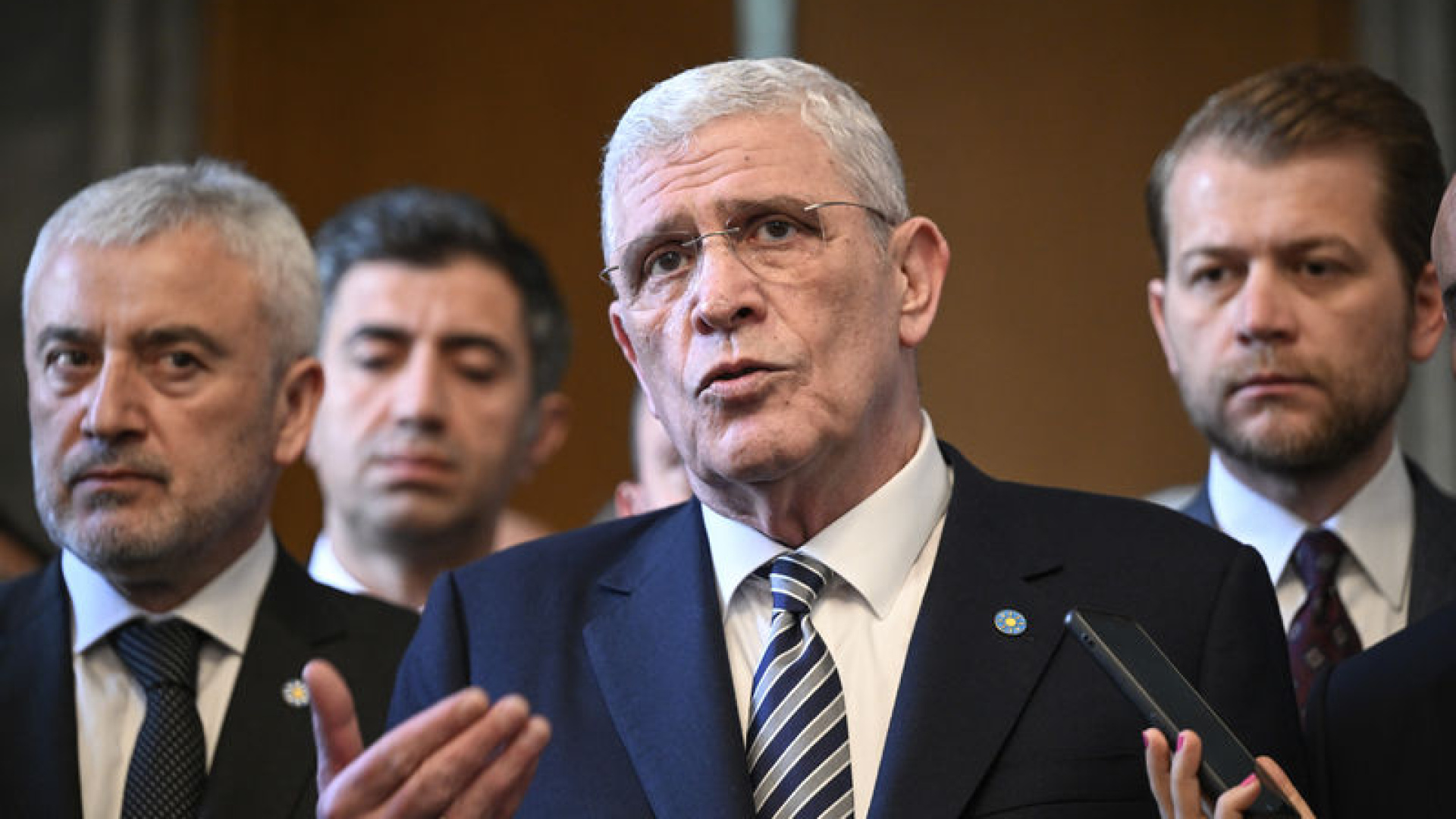 Müsavat Dervişoğlu: Cumhuriyet Bizim Çelik ve Demir Kubbemizdir