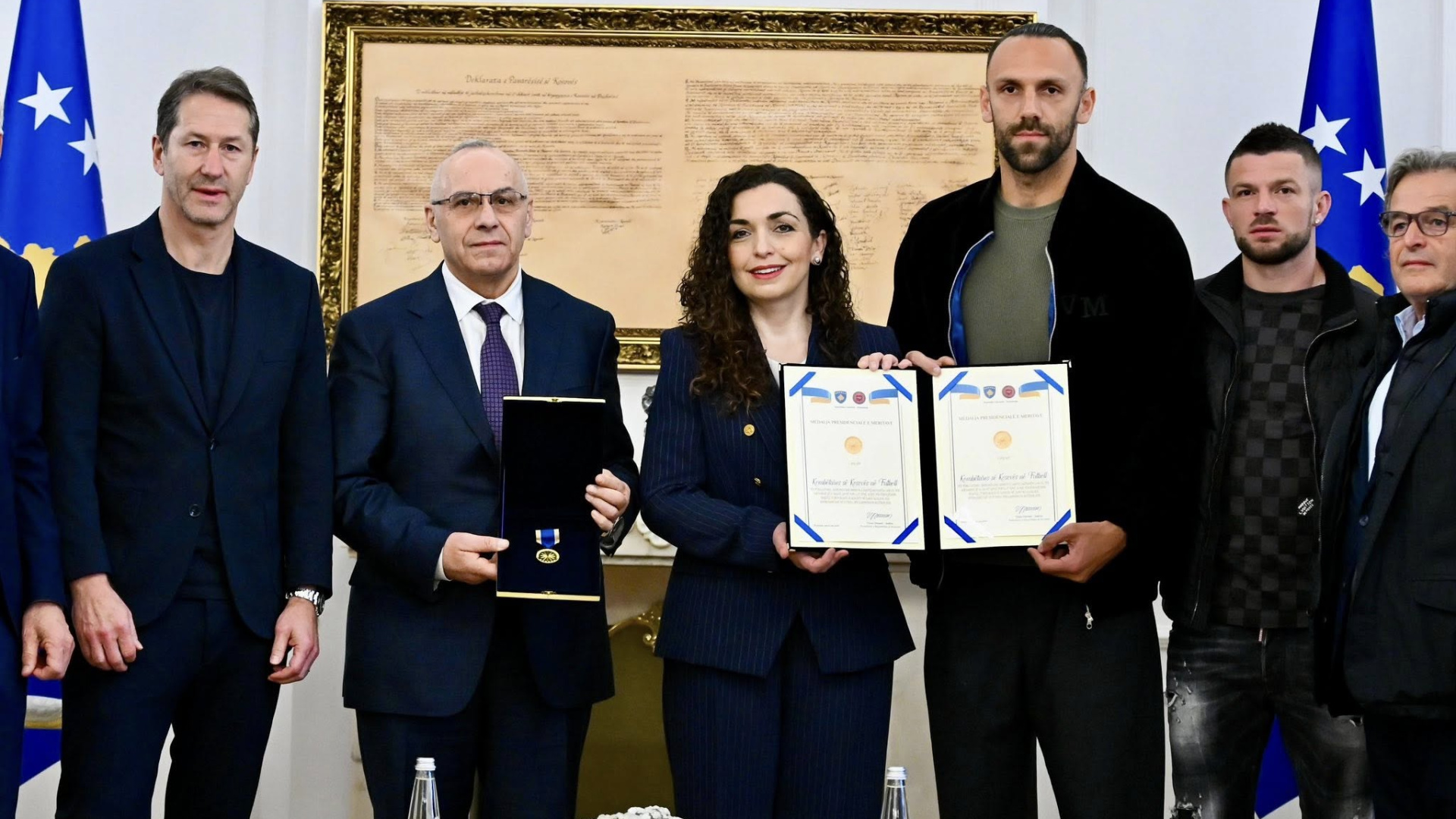 Kosova Milli Takımı'na Liyakat Madalyası: Vjosa Osmani'den Gururlandıran Ödül
