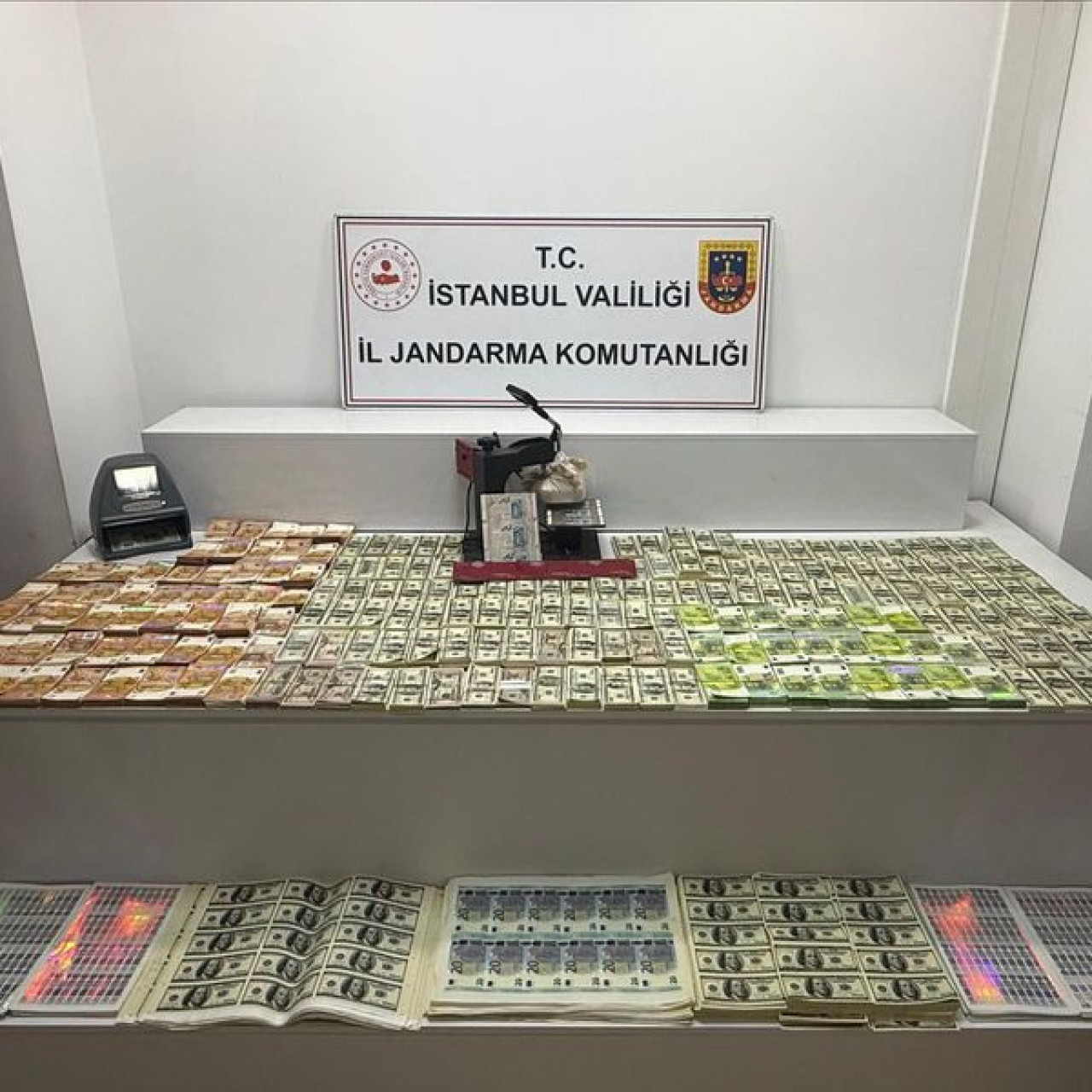 Sahte para operasyonu: 3 gözaltı