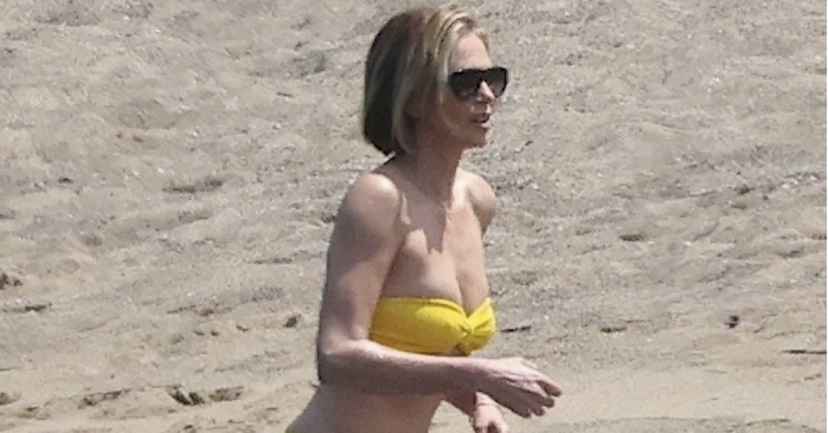 Charlize Theron'in Fit Görünümü ve Hayatı