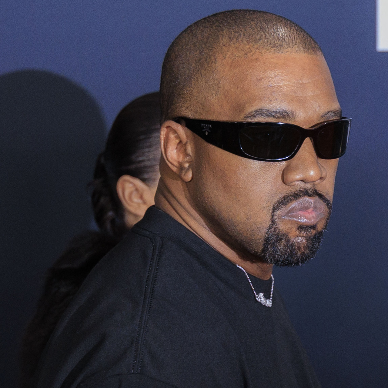 "Ülkeye sokmayın!"