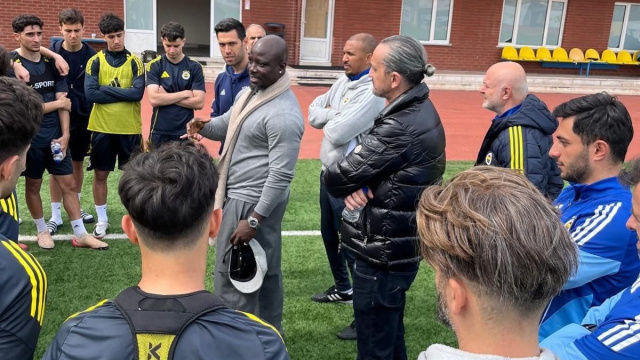 Appiah'tan Fenerbahçe'ye ziyaret!