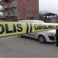 İki kardeş babalarını öldürdü